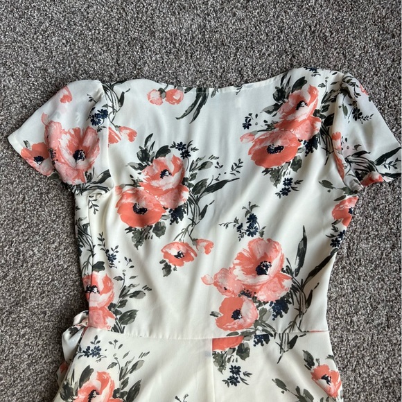 Abercrombie & Fitch White/Pink Floral Faux Wrap Mini Dress, Size Small - Picture 9 of 9